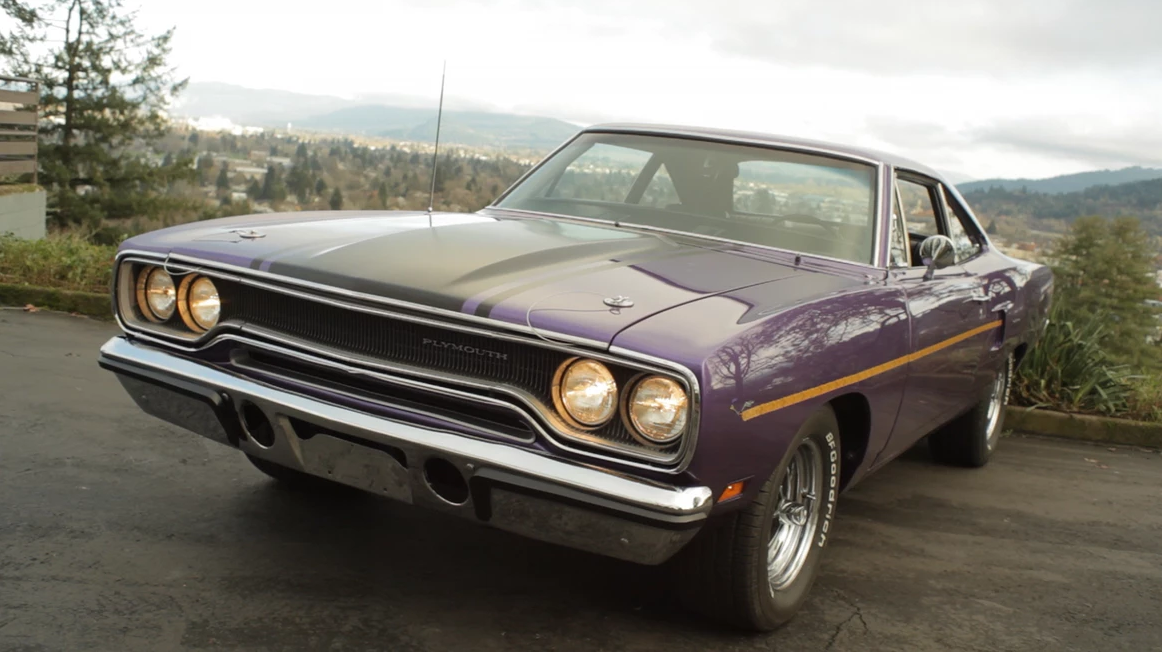 カーズ 1970 ROADRUNNER PLUM CRAZY — Graveyard Carz